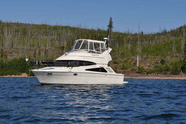 38-ft-Carver-2007--  British Columbia Canada  yacht for sale