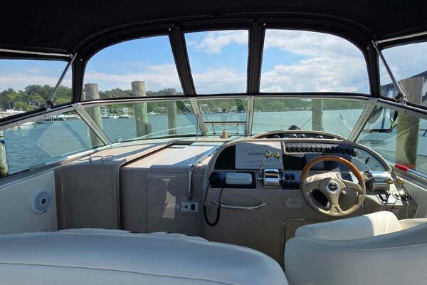 31ft Sea Ray Yacht For Sale