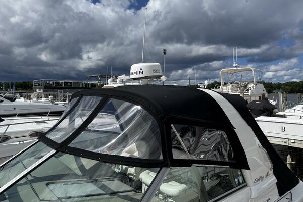 31ft Sea Ray Yacht For Sale