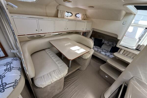 31ft Sea Ray Yacht For Sale