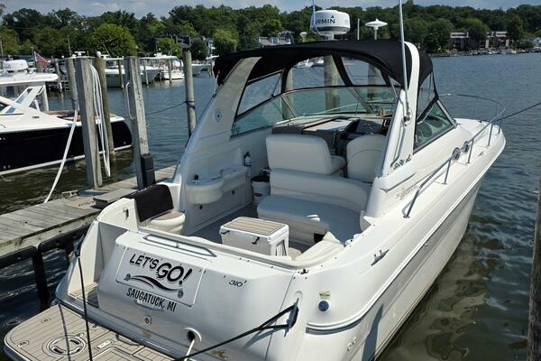 31ft Sea Ray Yacht For Sale