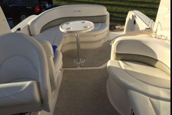 27ft Sea Ray Yacht For Sale