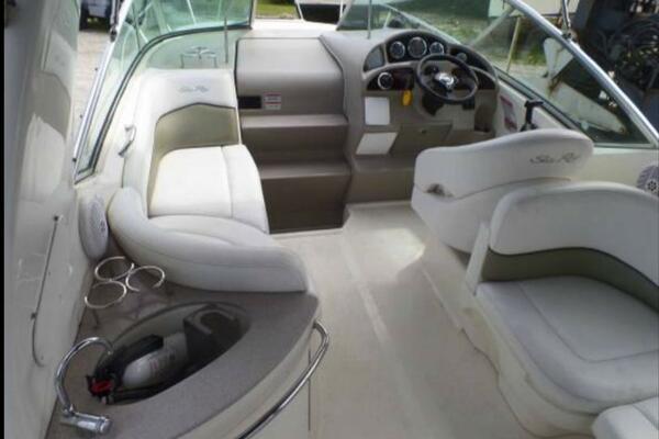 27ft Sea Ray Yacht For Sale