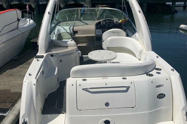 27ft Sea Ray Yacht For Sale