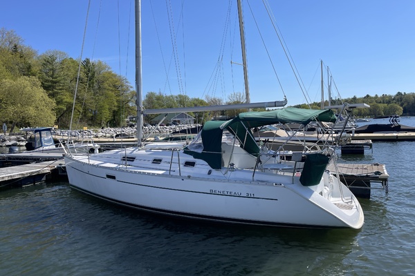 FISH FORUM 32ft Beneteau Yacht For Sale