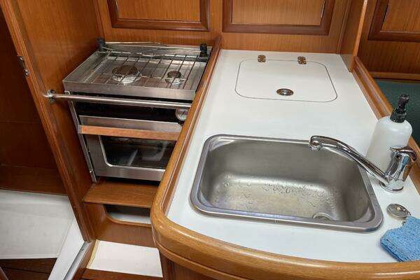 Photo of the 2003 Beneteau  "FISH FORUM"