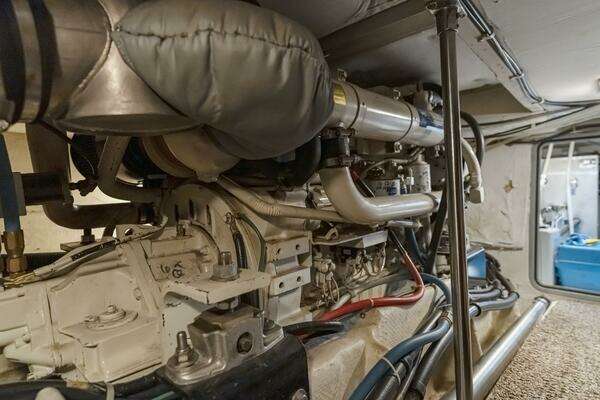 Photo of the 1997 Bayliner 4788 "NEVER SAY NEVER"