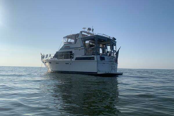 Photo of the 1990 Marine Trader Tradewinds "Andiamo"