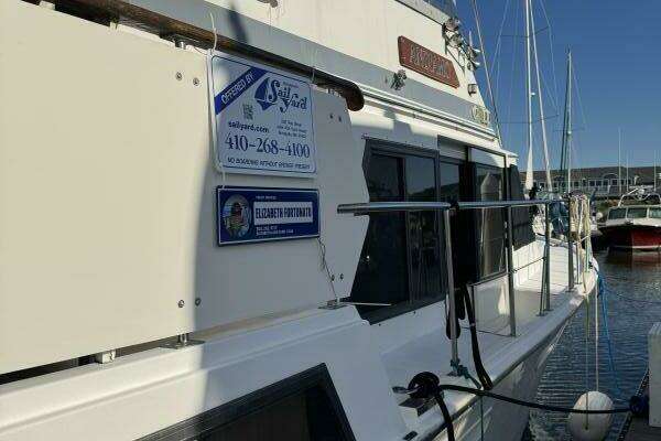 Photo of the 1990 Marine Trader Tradewinds "Andiamo"