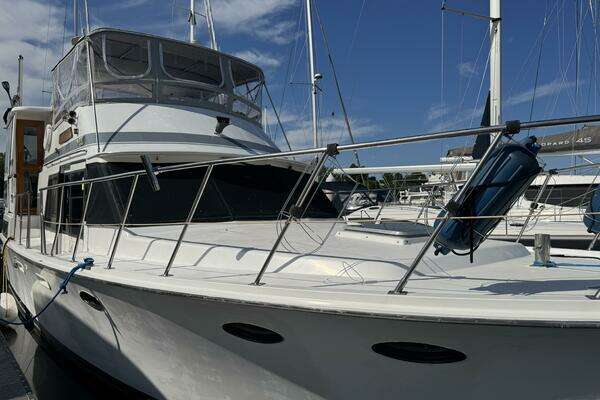 Photo of the 1990 Marine Trader Tradewinds "Andiamo"