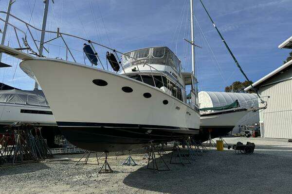 Photo of the 1990 Marine Trader Tradewinds "Andiamo"