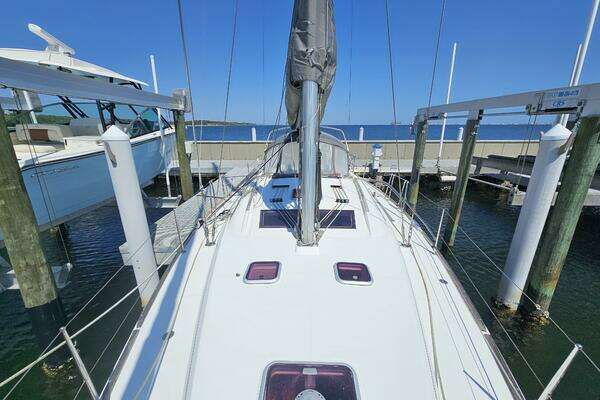 Photo of the 2009 Beneteau Cyclades 43.3 "Sotto Voce"