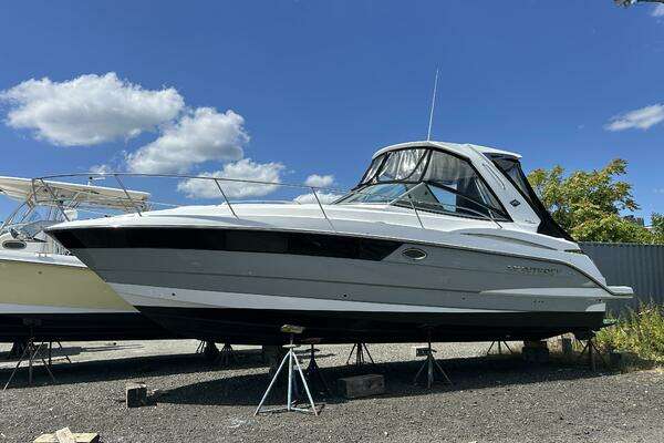 35-ft-Monterey-2017-355 Sport Yacht-Norwalk Connecticut United States yacht for sale