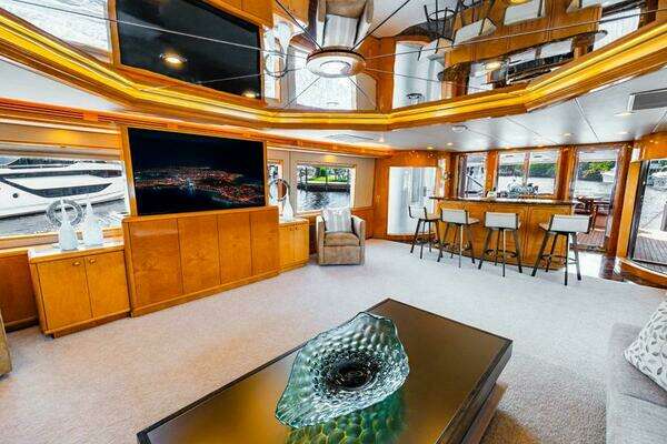 Photo of the 1995 Hatteras Flybridge Motor Yacht "LONE STAR"