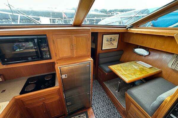Ocean Alexander 460 Yacht For Sale
