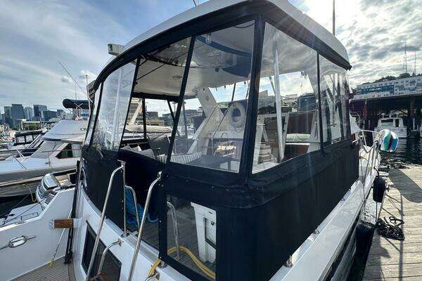 Ocean Alexander 460 Yacht For Sale