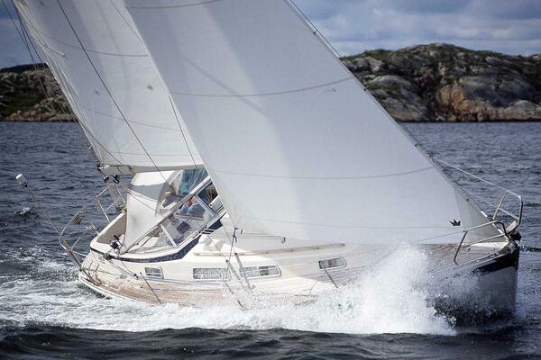 Roniin 31ft Hallberg Rassy Yacht For Sale