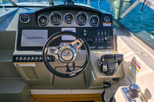 31ft Sea Ray Yacht For Sale