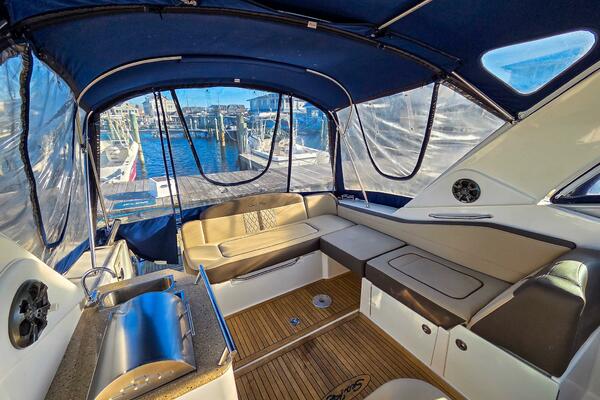 31ft Sea Ray Yacht For Sale