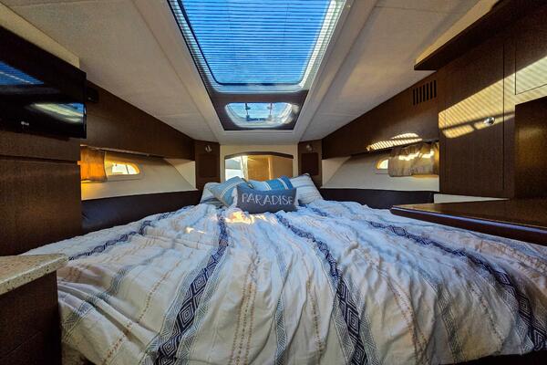 31ft Sea Ray Yacht For Sale