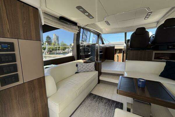 Azimut 50 Yacht For Sale