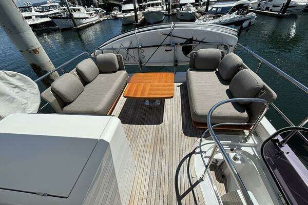 Azimut 50 Yacht For Sale
