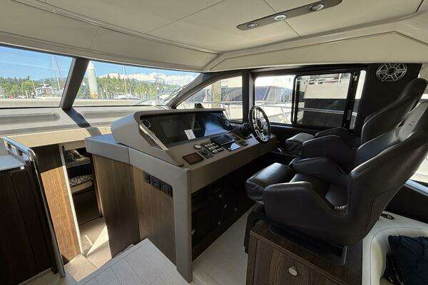 Azimut 50 Yacht For Sale