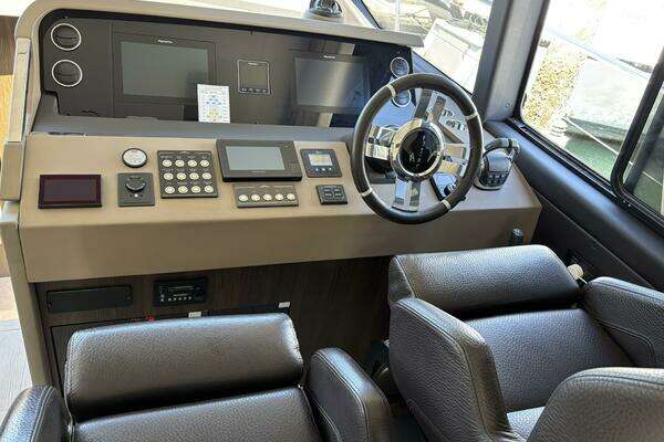 Azimut 50 Yacht For Sale