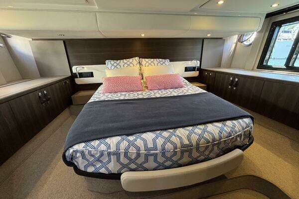 Azimut 50 Yacht For Sale