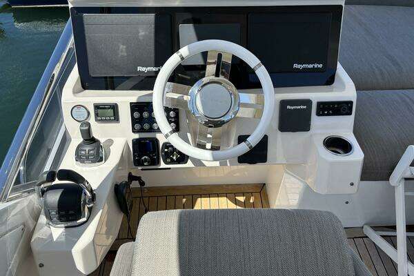 Azimut 50 Yacht For Sale