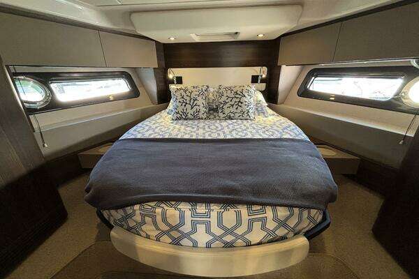 Azimut 50 Yacht For Sale