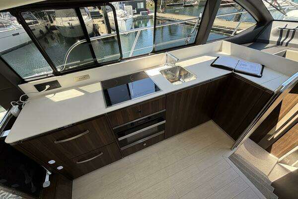 Azimut 50 Yacht For Sale