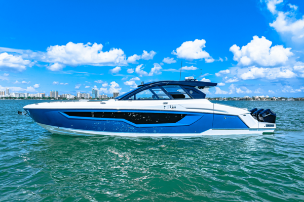 50-ft-Cruisers Yachts-2026-50GLS OB-Sarasota Florida United States yacht for sale