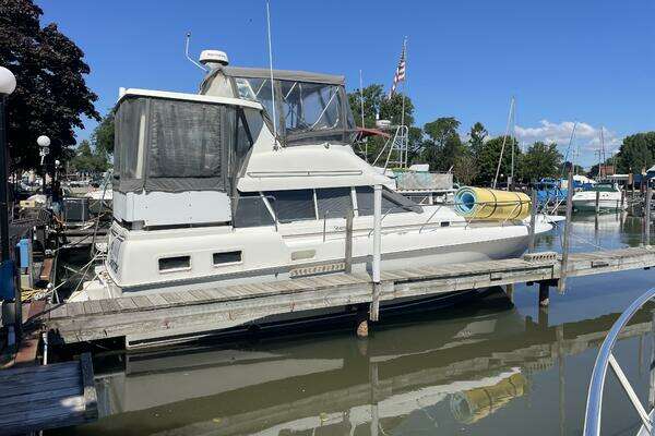34-ft-Silverton-1994-34 Motor Yacht-Harrison Township Michigan United States yacht for sale