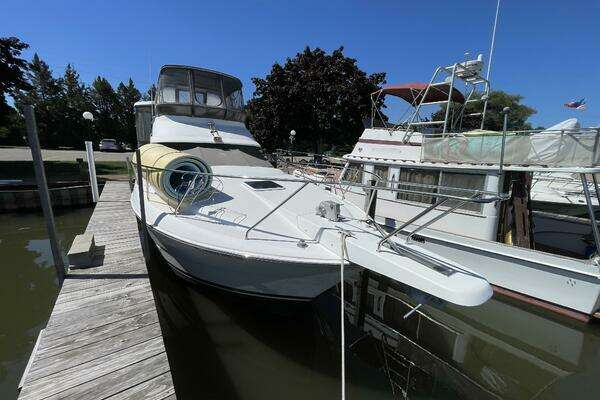 Photo of the 1994 Silverton 34 Motor Yacht