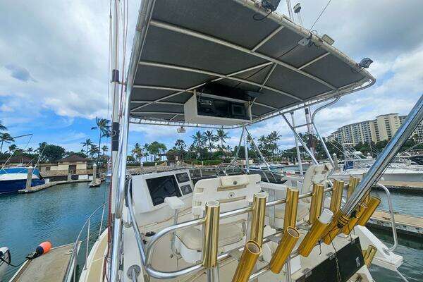 Photo of the 1992 Blackfin Flybridge "LOKAHI"