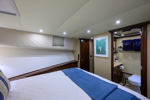 85ft Pacific Mariner Yacht For Sale