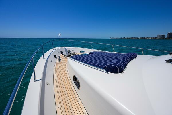 85ft Pacific Mariner Yacht For Sale