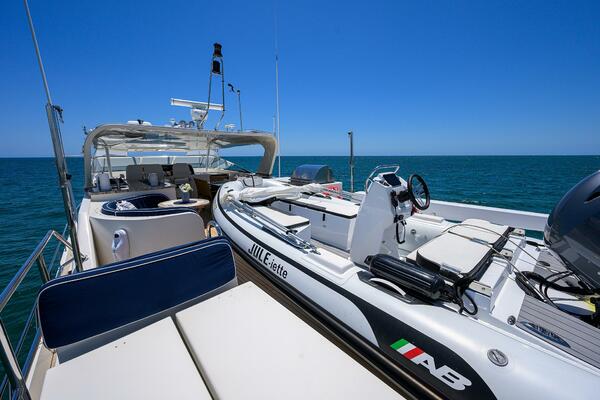 85ft Pacific Mariner Yacht For Sale