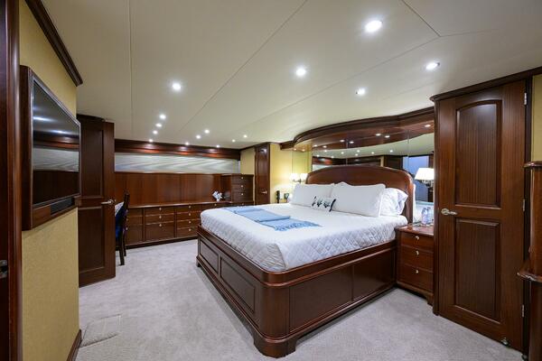 85ft Pacific Mariner Yacht For Sale