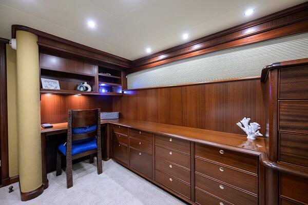 85ft Pacific Mariner Yacht For Sale