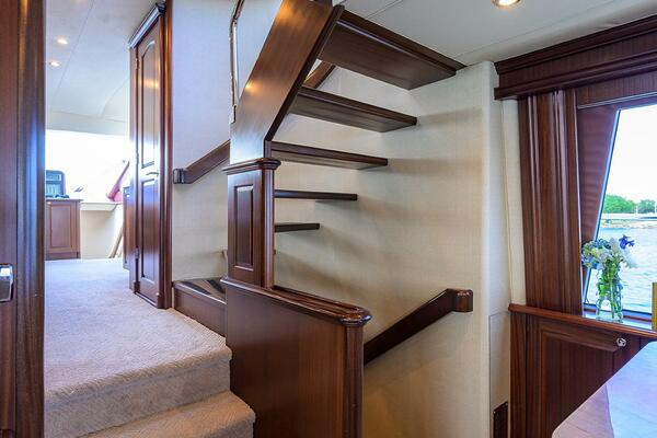 85ft Pacific Mariner Yacht For Sale