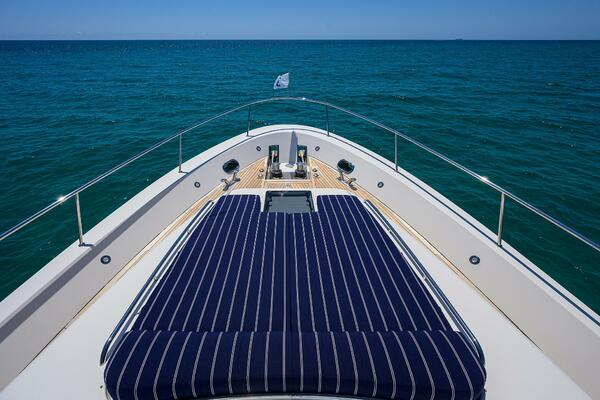 85ft Pacific Mariner Yacht For Sale