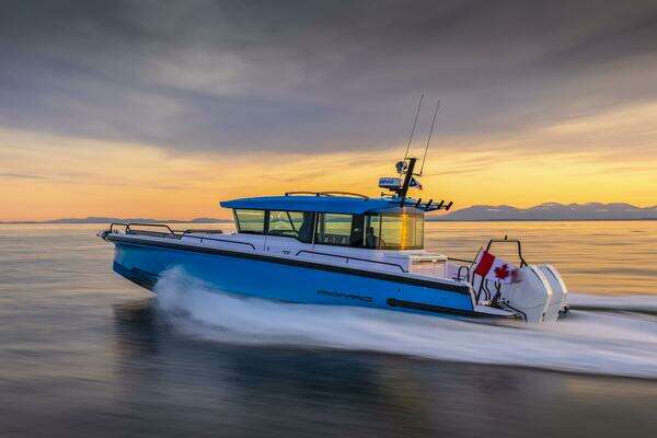 37-ft-Axopar-2026-37 XC Cross Cabin-AGAPI-Toronto Canada yacht for sale