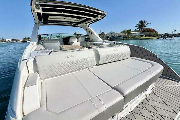 2022 Sea Ray 40