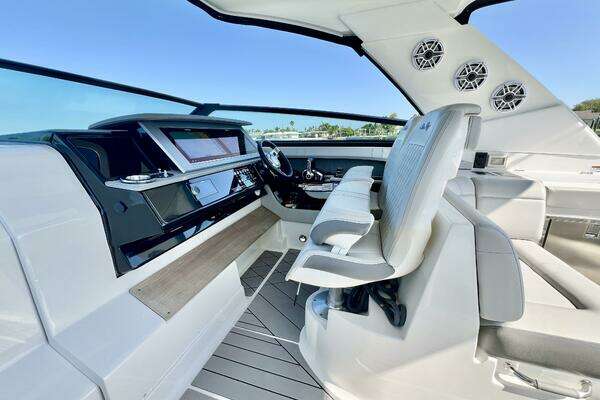 2022 Sea Ray 40
