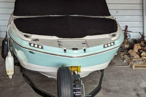 22ft Chaparral Yacht For Sale