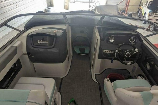 22ft Chaparral Yacht For Sale
