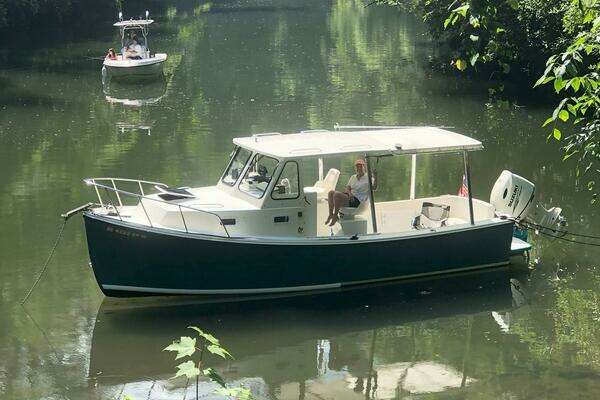 Photo of the 2017 Atlas Acadia 25 "Sandpiper"