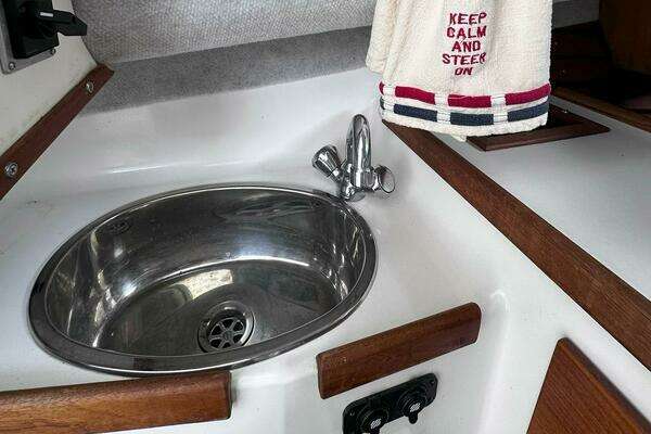 Photo of the 2017 Atlas Acadia 25 "Sandpiper"